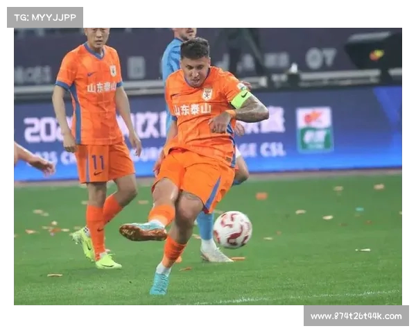 山东4-0新鹏城上半场李源一任意球破门 克雷桑泽卡双线助攻 山东4-0新鹏城上半场李源一任意球破门 克雷桑泽卡双线助攻